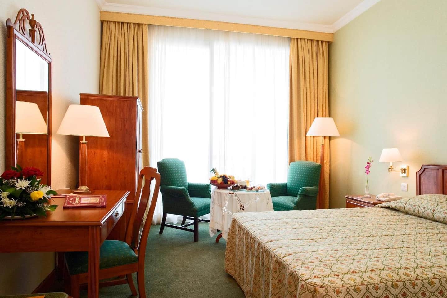 Treffen House Hotel