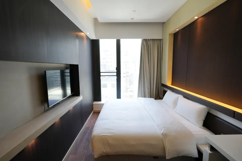 Epoch Hotel