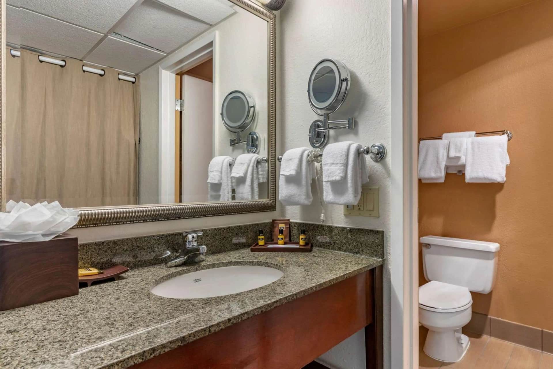 Best Western Plus Garden Court Inn