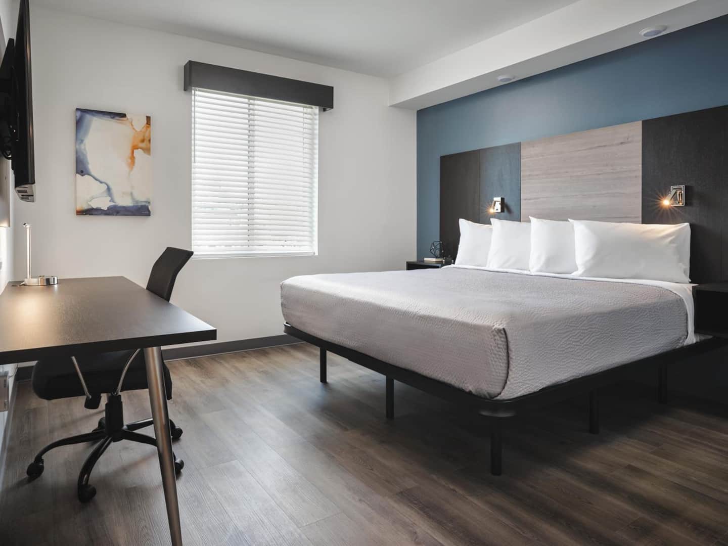 stayAPT Suites LaGrange