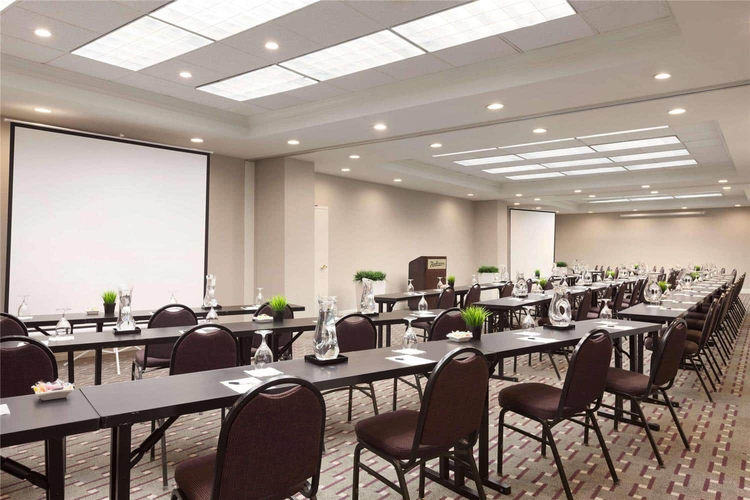 Radisson Hotel Phoenix Airport