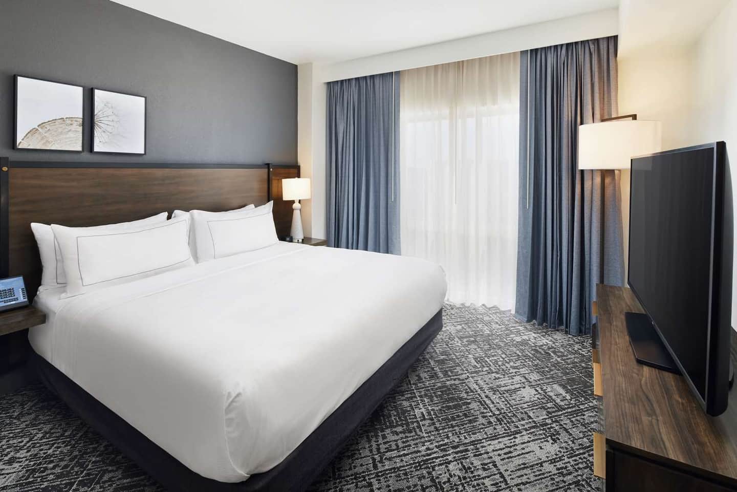 Hilton Charlotte Airport Hotel