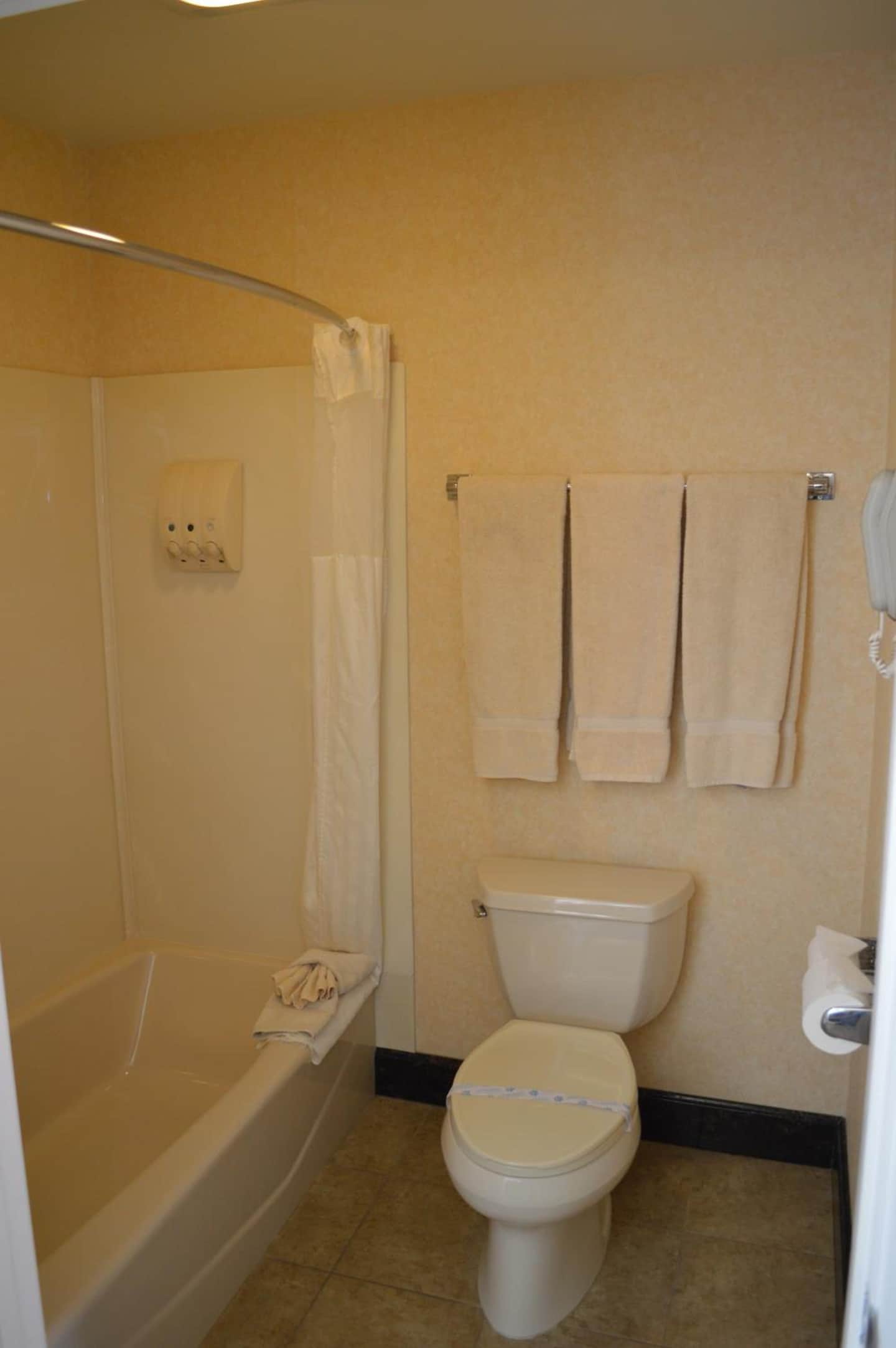 Dynasty Suites Redlands