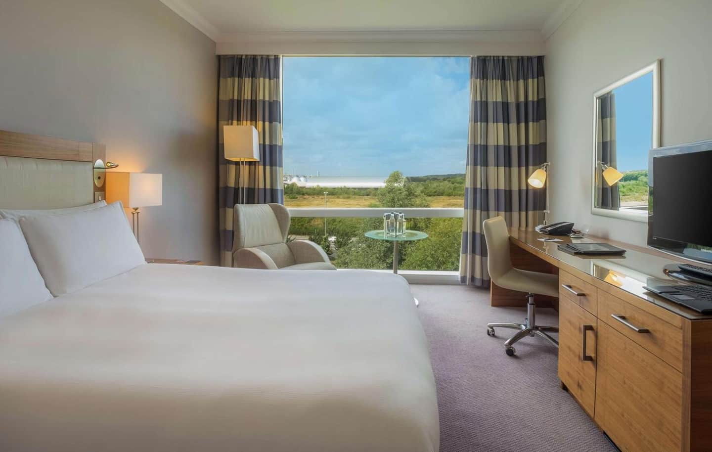 Hilton Reading