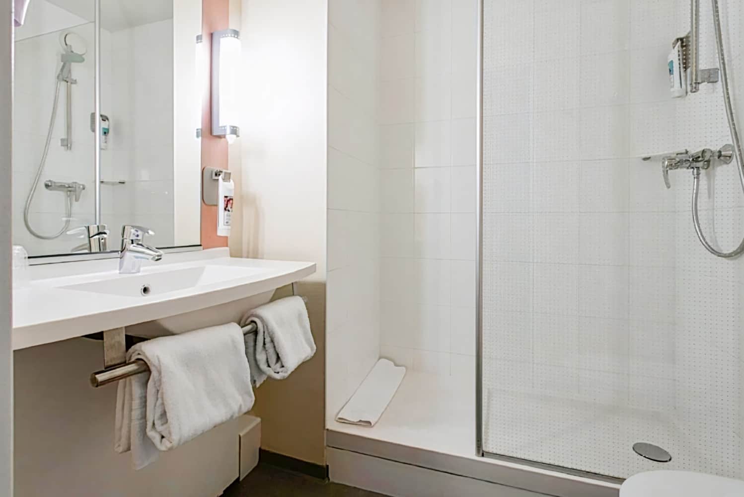 ibis Senlis