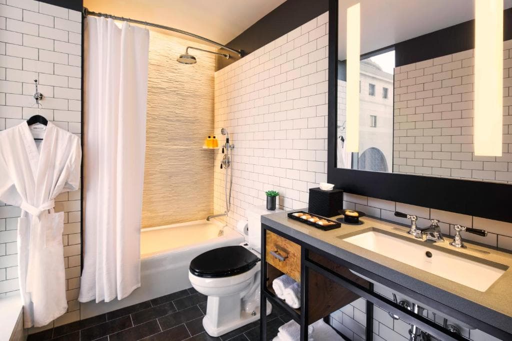 Hotel 50 Bowery NYC