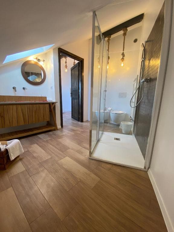 Baby hotel
