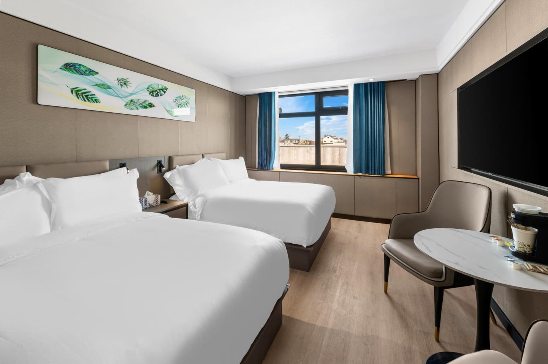 LY New York Hotel