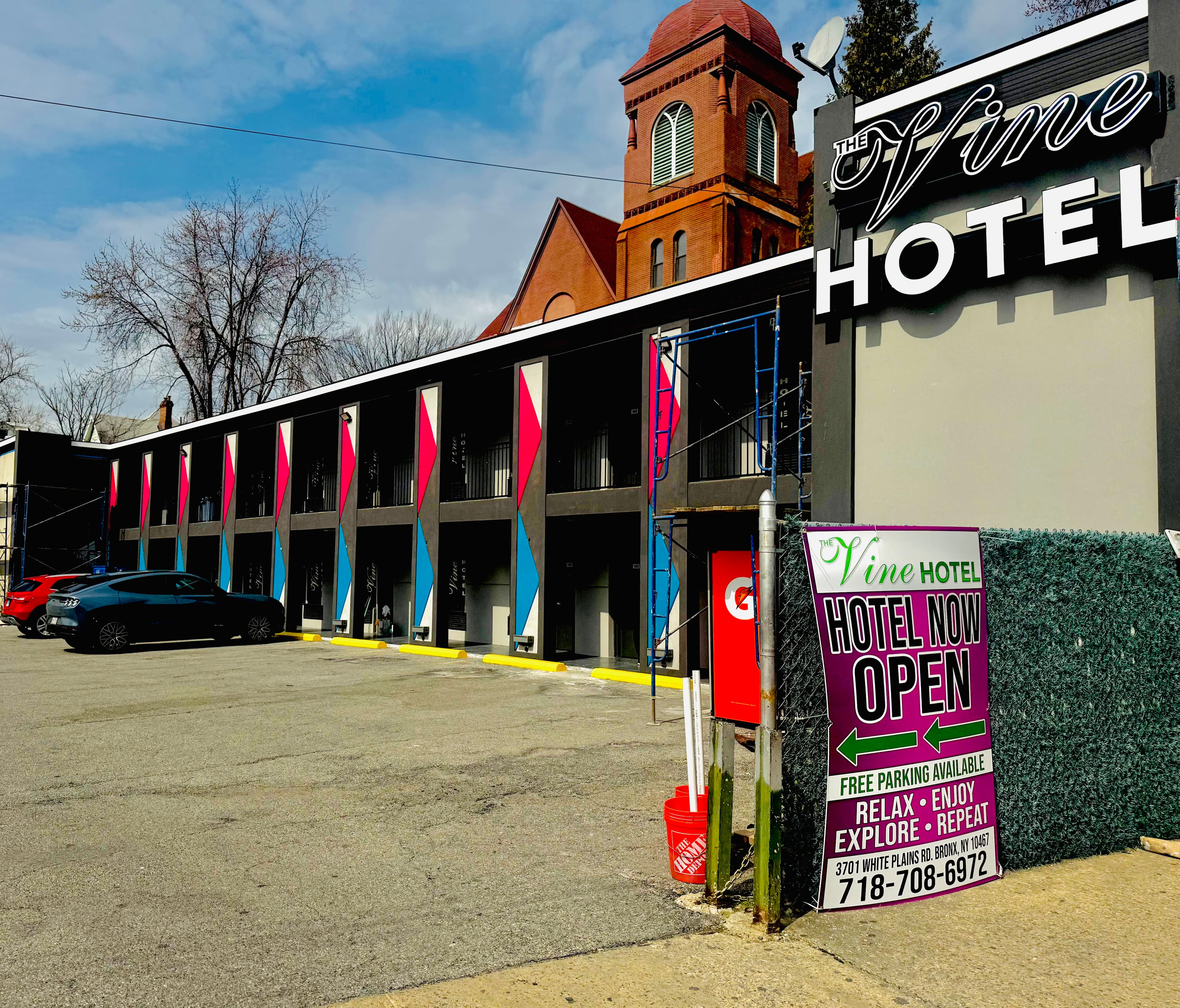 The Vine Hotel Bronx