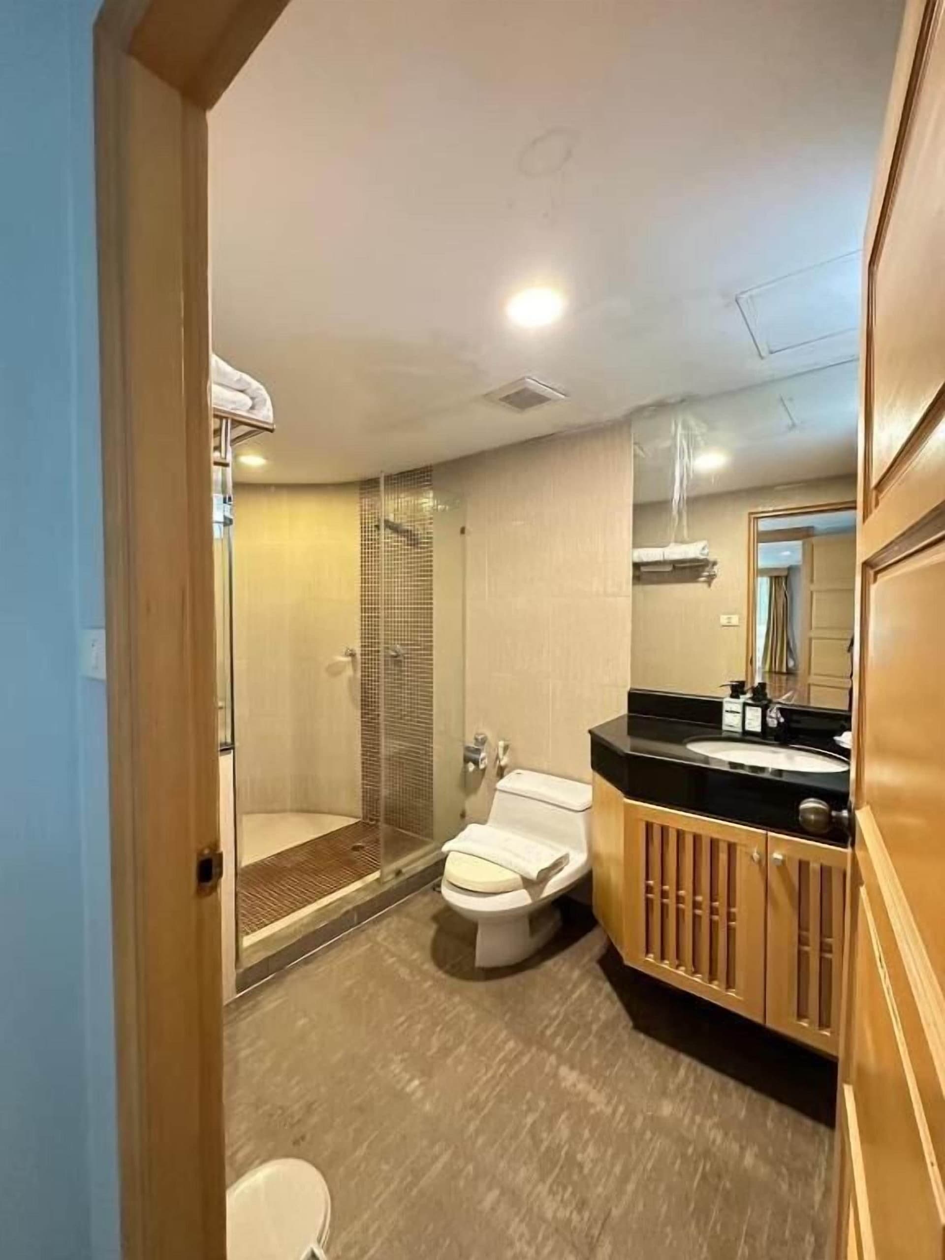 The Mercer Sukhumvit 4
