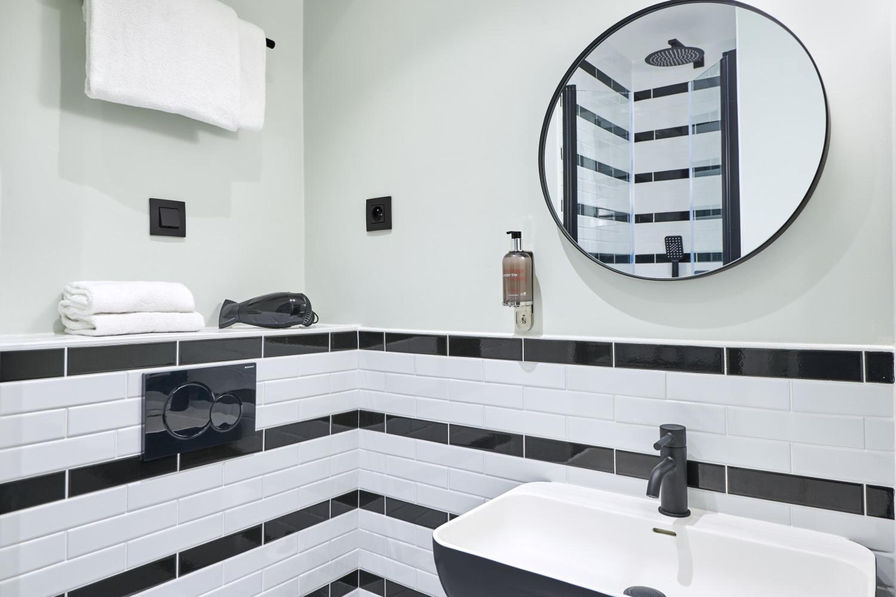 10 Opéra by HappyCulture