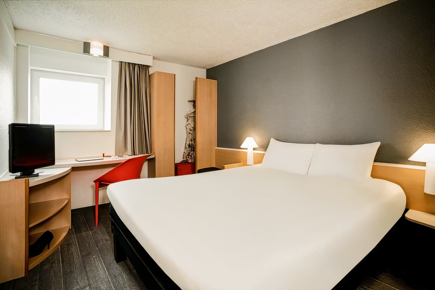ibis Orly Chevilly Tram 7