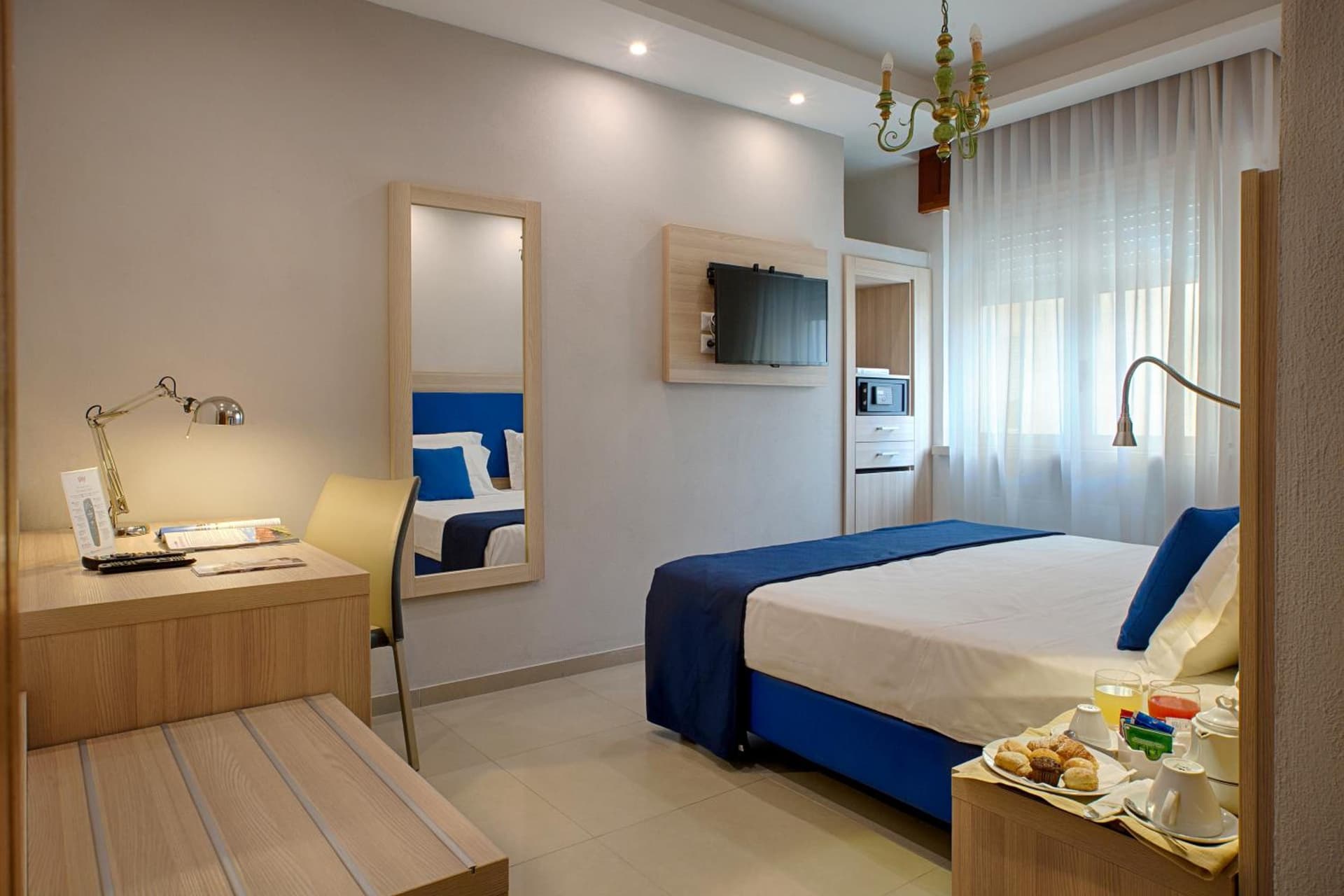 American Hotel