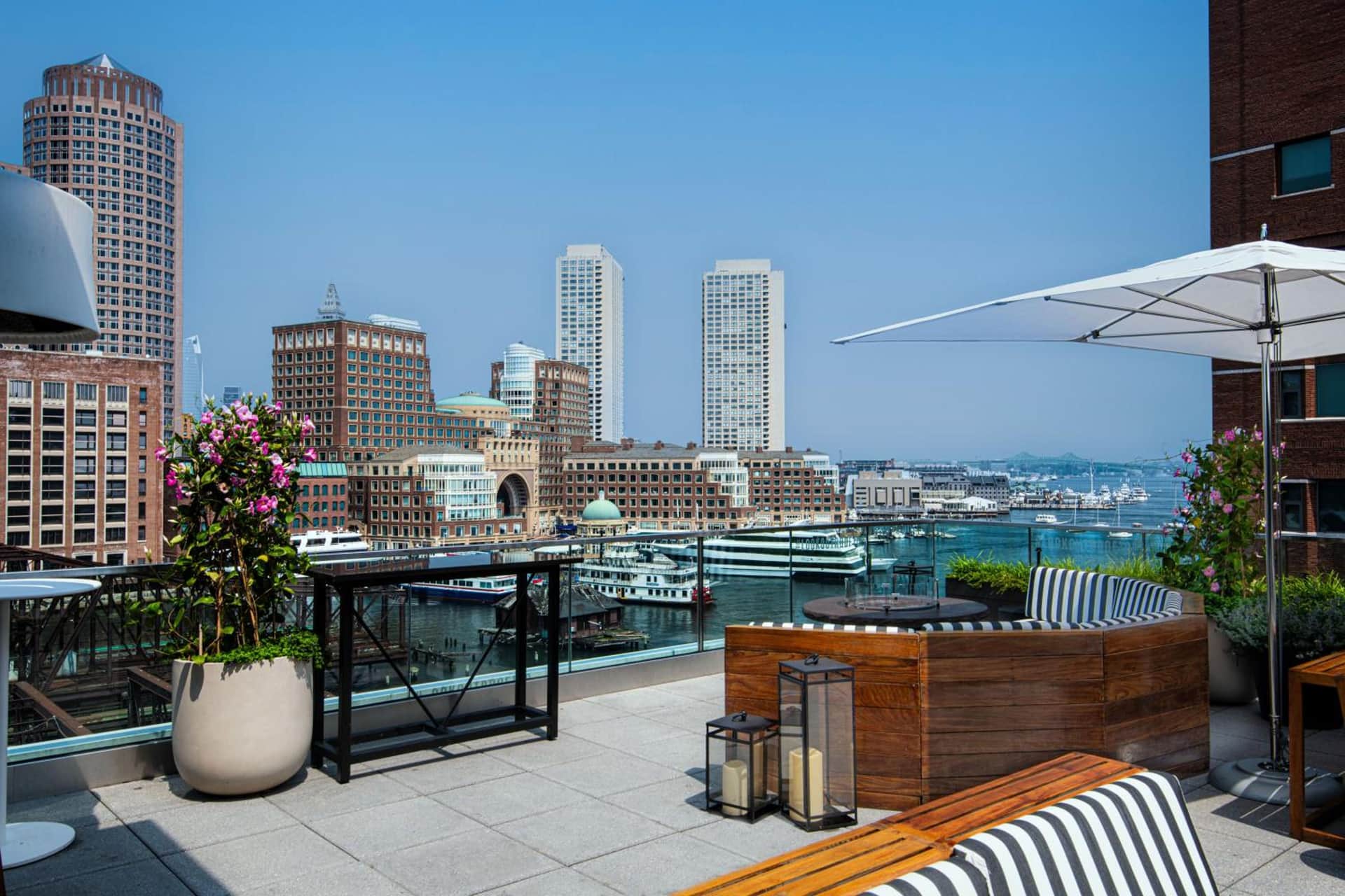 The Envoy Hotel, Autograph Collection