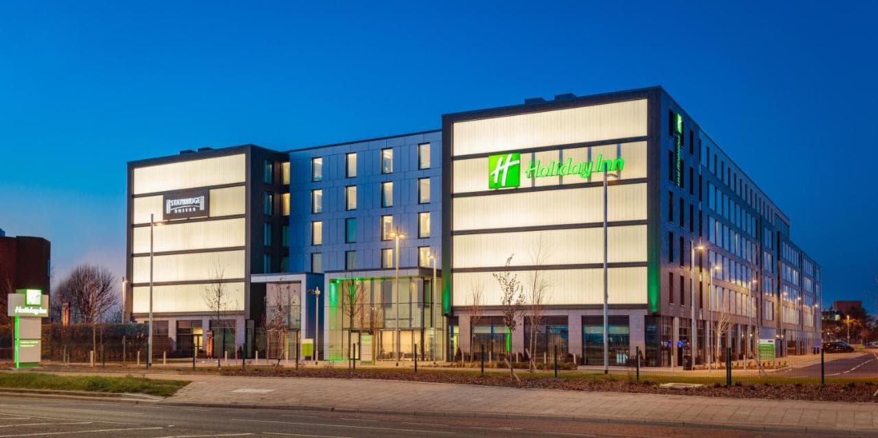 Holiday Inn London Heathrow - Bath Road by IHG