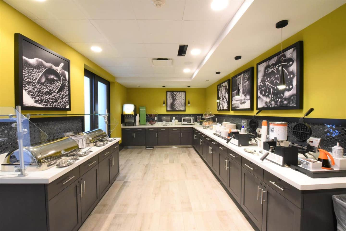 Hampton Inn & Suites by Hilton Irvine - Orange County Airport