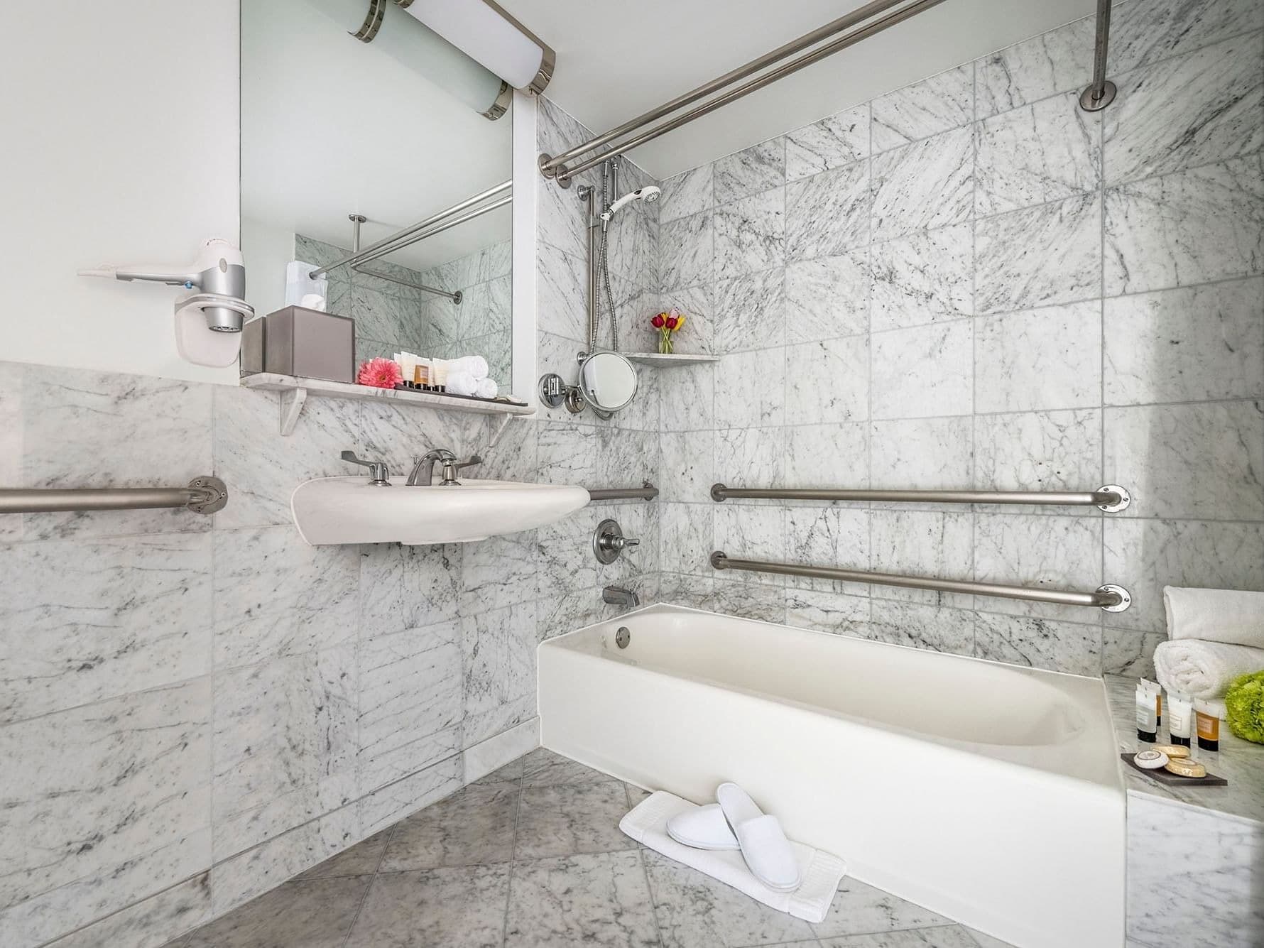 Warwick Allerton - Chicago