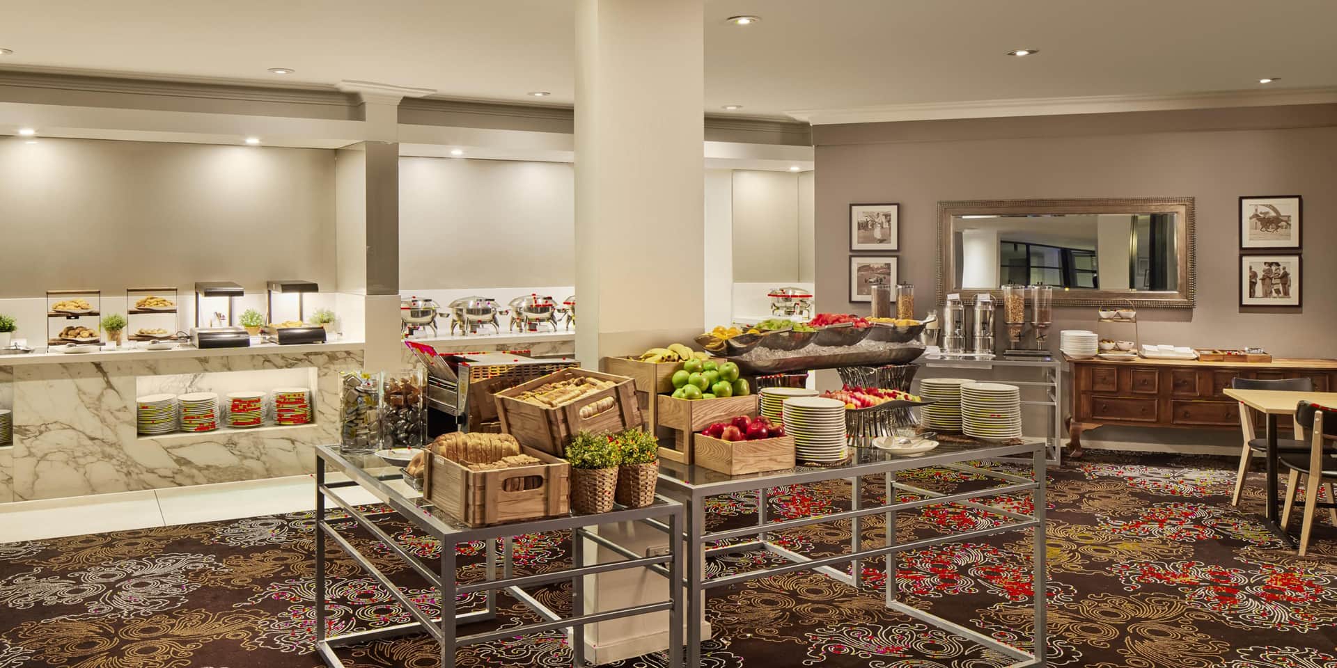 Holiday Inn Warwick Farm, an IHG Hotel