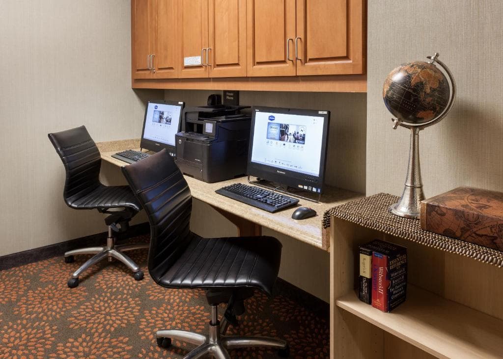 Hampton Inn & Suites St. Louis @ Forest Park