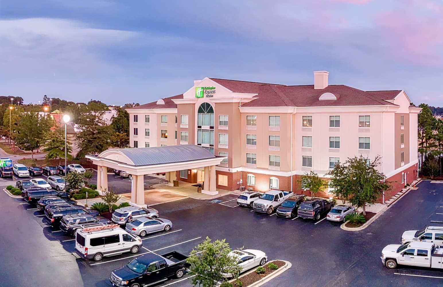 Holiday Inn Express & Suites Columbia-I-26 @ Harbison Blvd