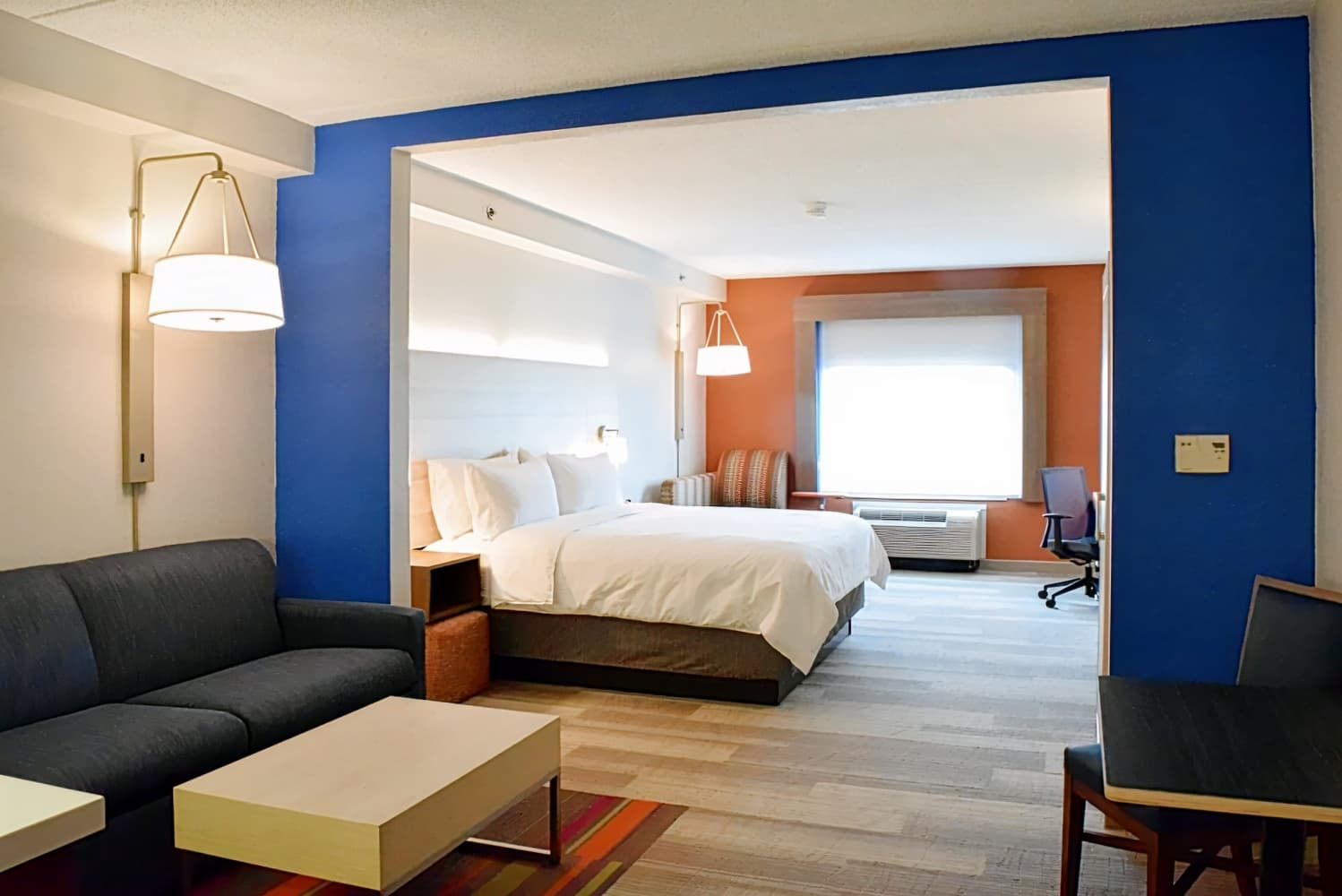 Holiday Inn Express Hotel & Suites Rochester Webster