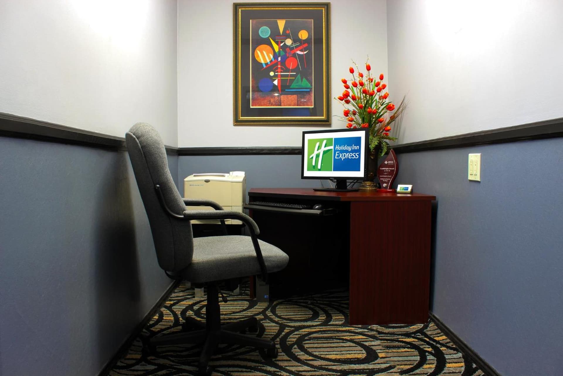 Holiday Inn Express Van Nuys
