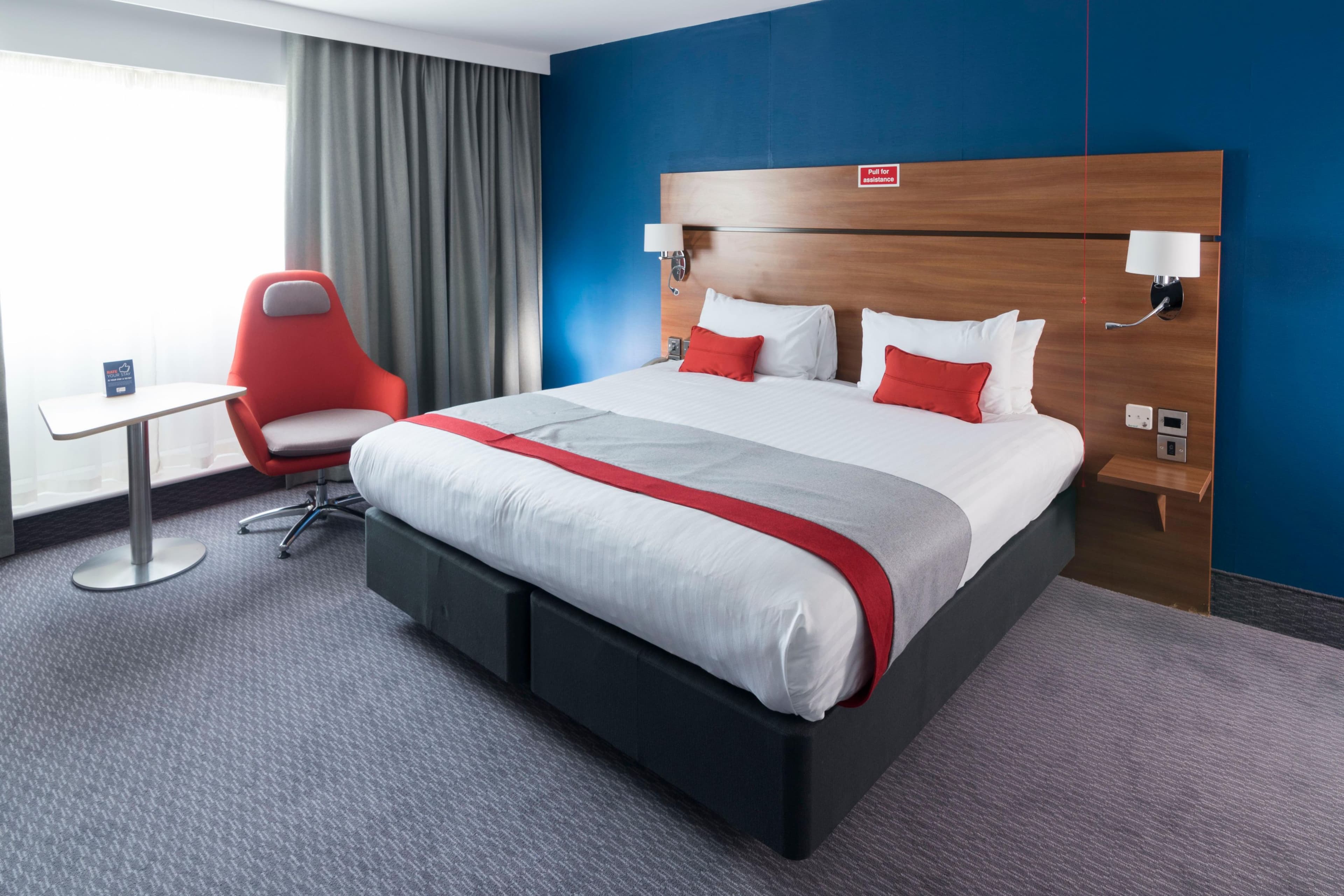 Holiday Inn Express Birmingham Star City, an IHG Hotel