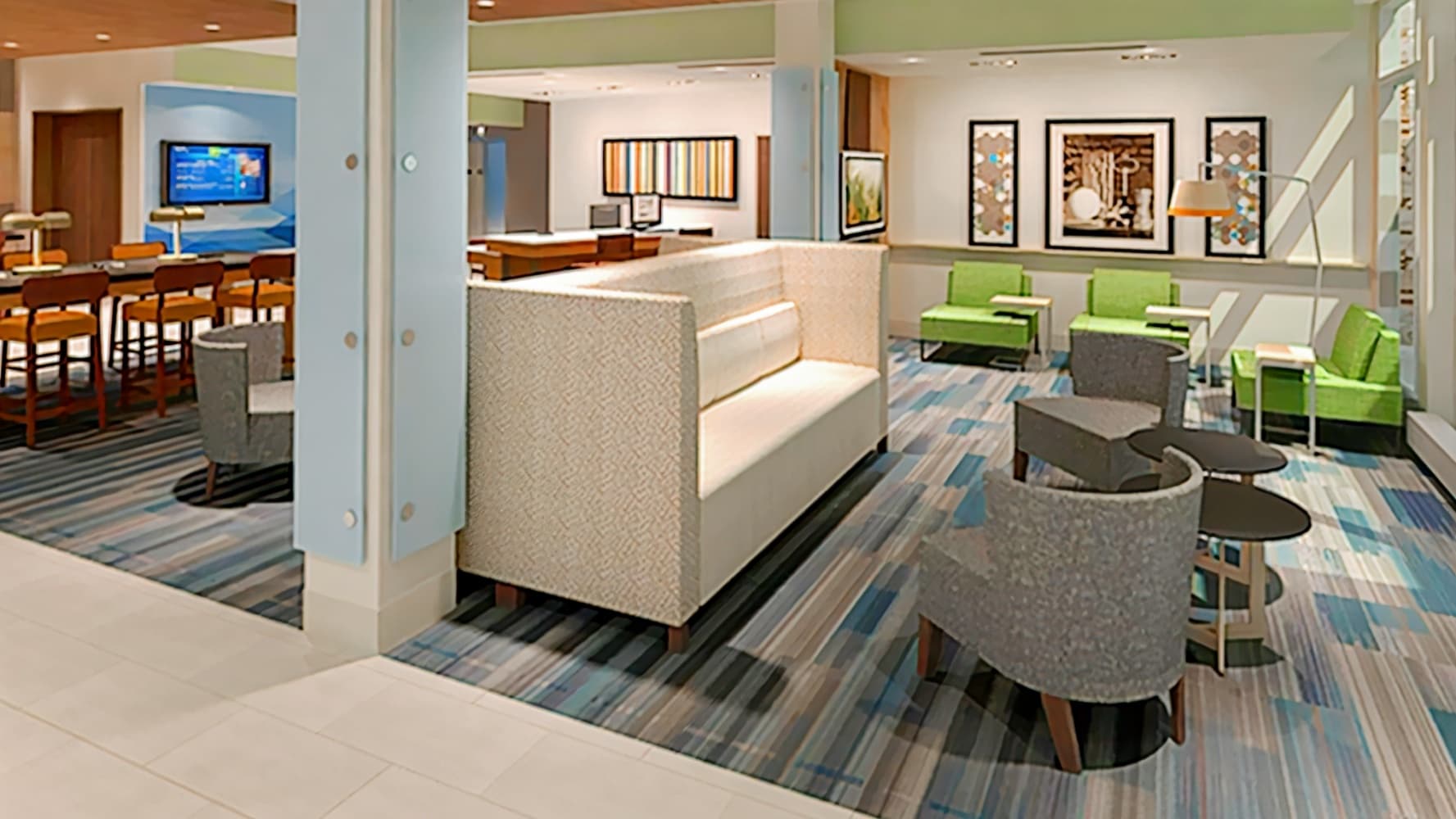 Holiday Inn Express & Suites - Aurora