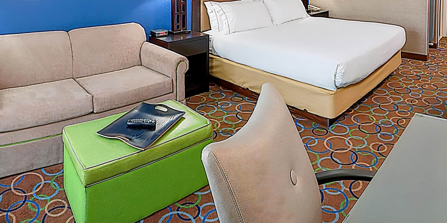 Holiday Inn Express Manchester Airport