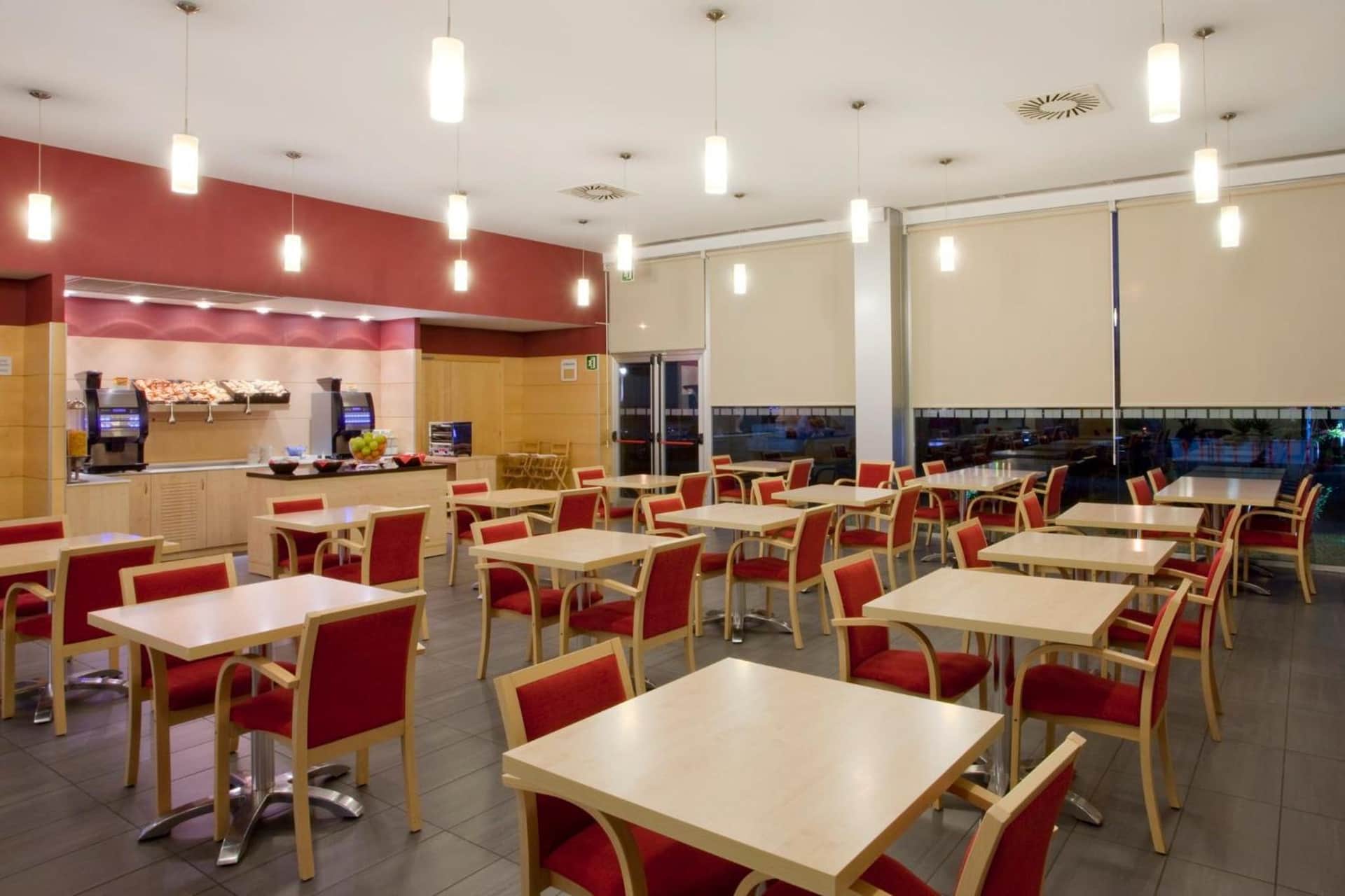 Holiday Inn Express Málaga Airport by IHG