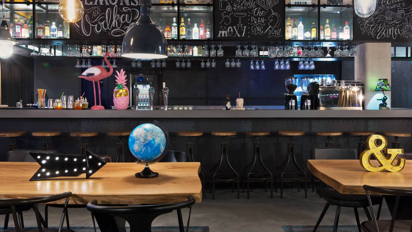 Moxy Amsterdam Houthavens
