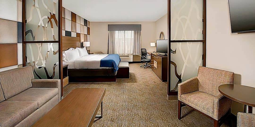 Holiday Inn Express Hotel & Suites Waco South