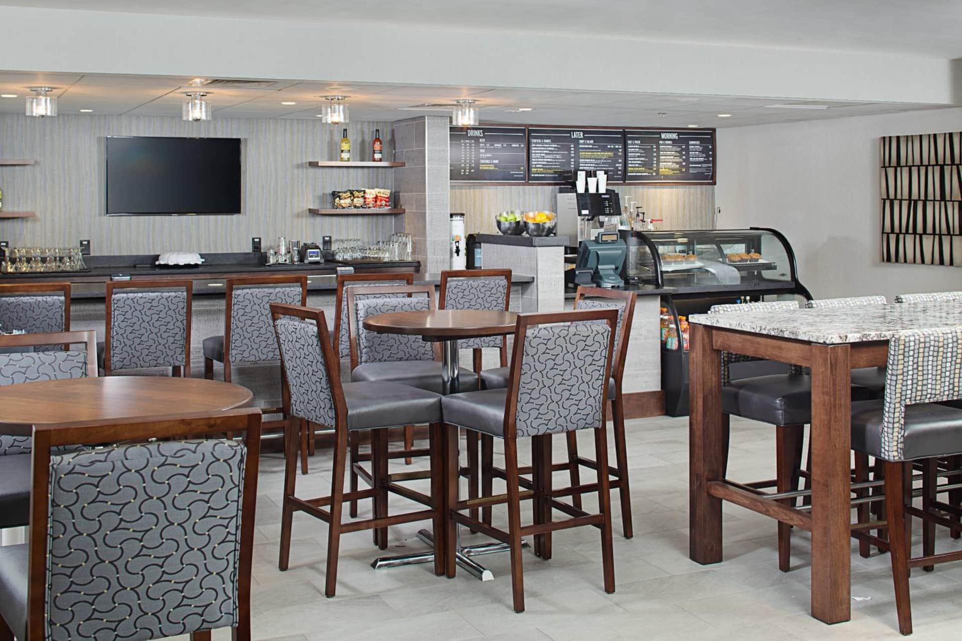 Courtyard by Marriott Manchester-Boston Regional Airport