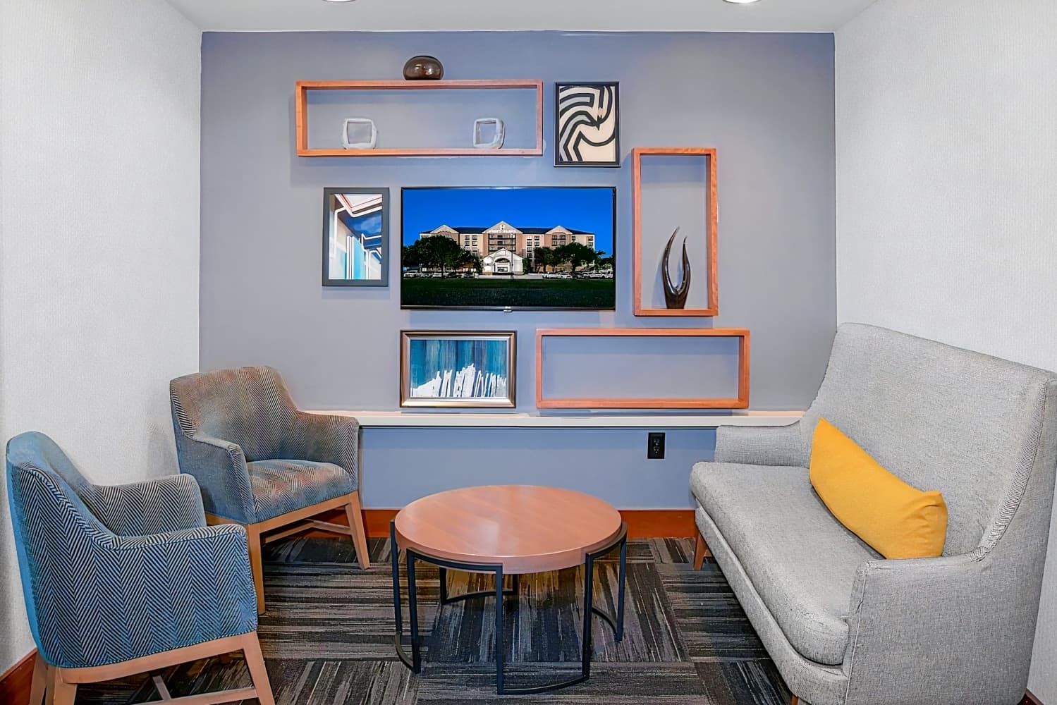 Hyatt Place Dallas North Arlington Grand Prairie