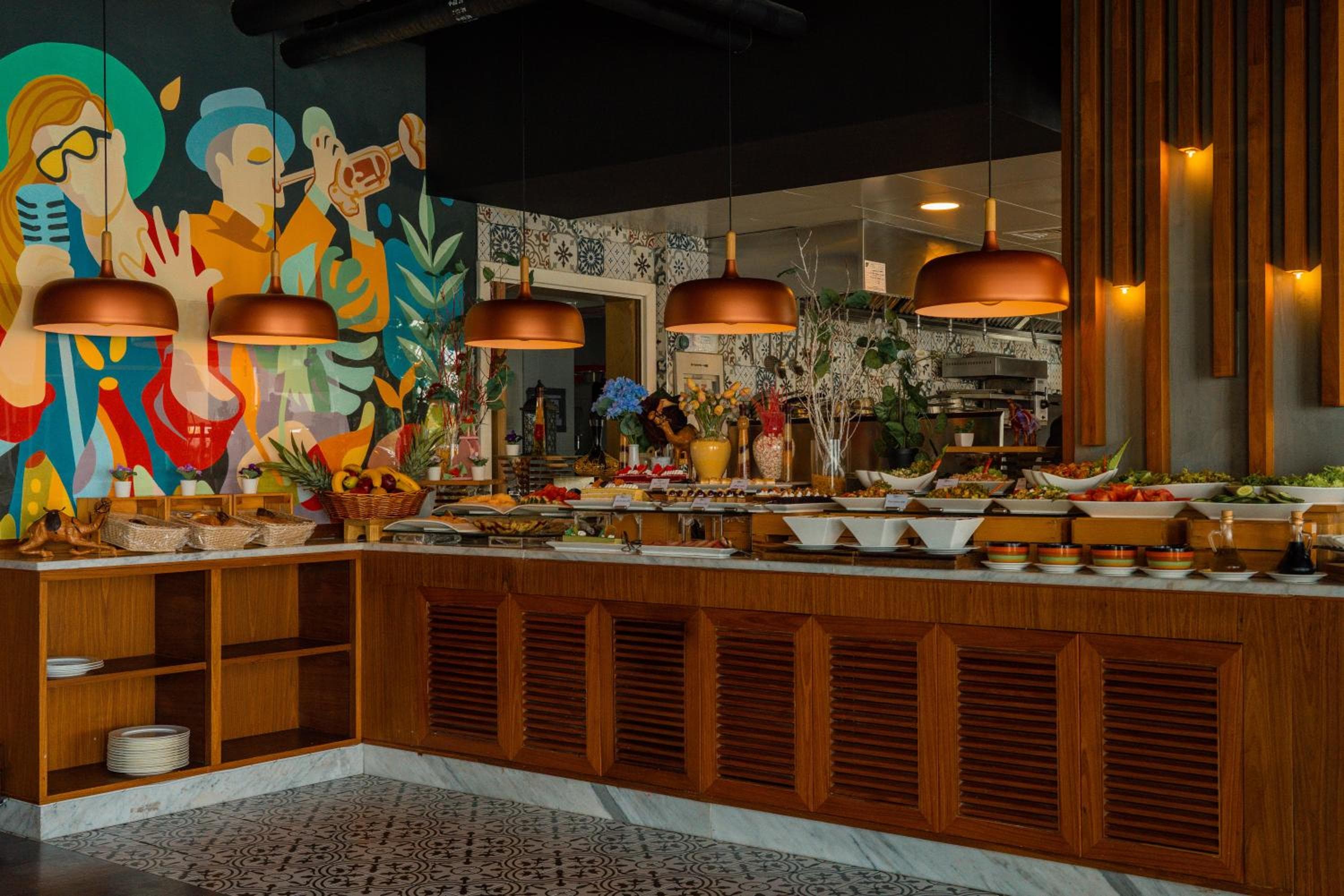 C Central Hotel and Resort The Palm