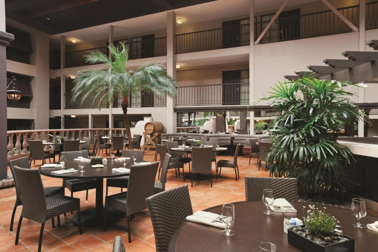 Embassy Suites by Hilton Napa Valley