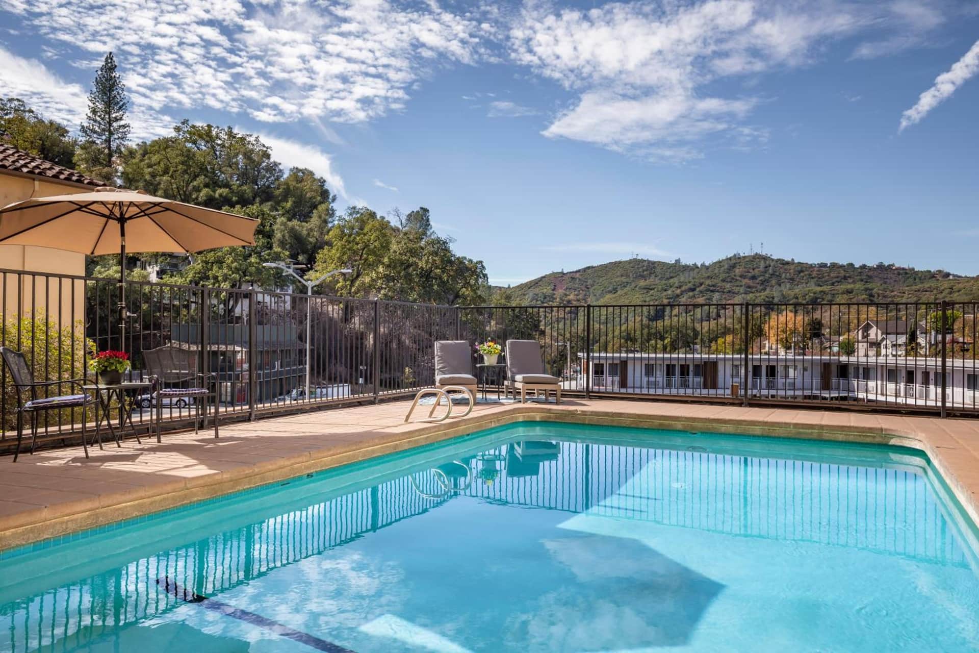 Historic Sonora Inn