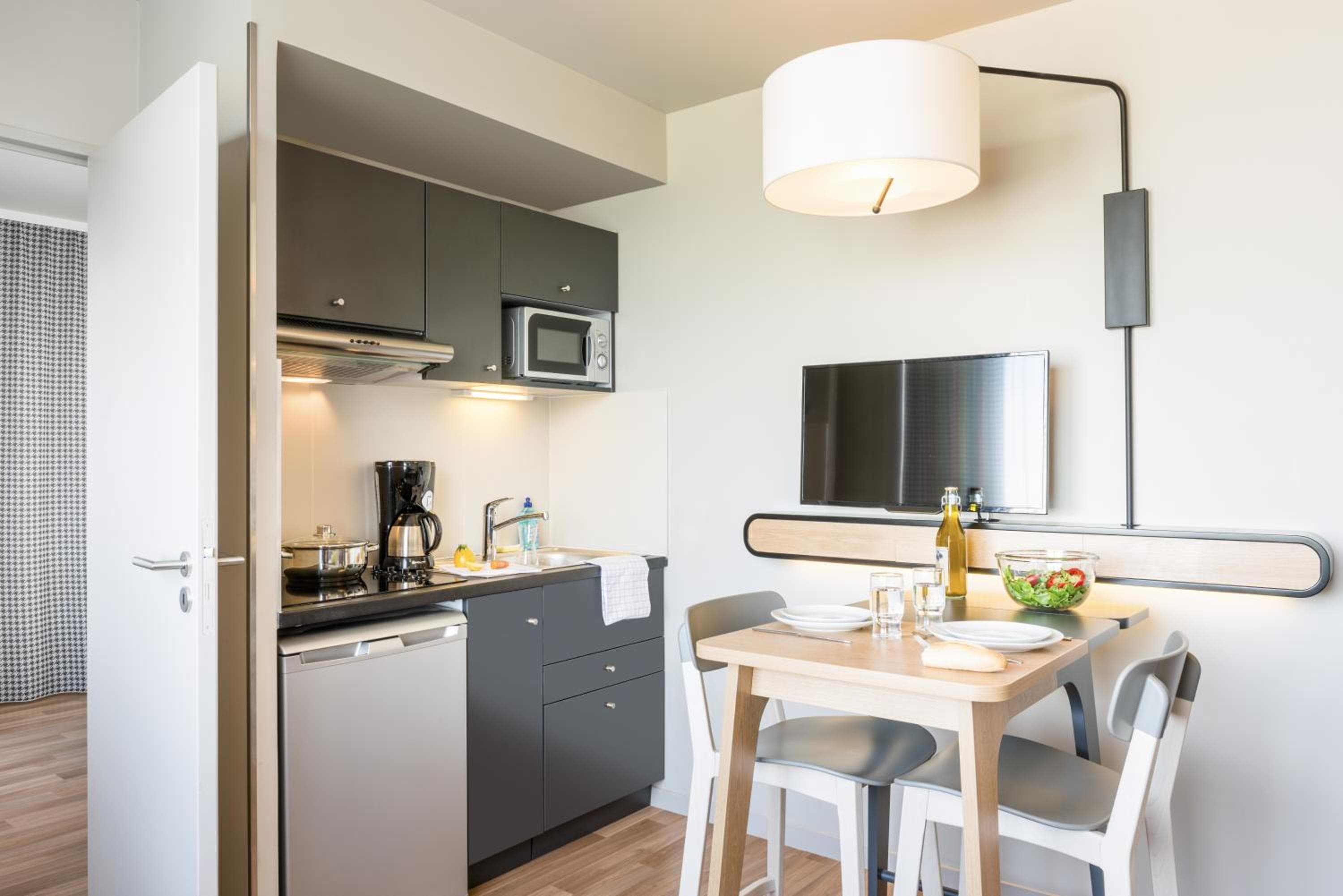 Aparthotel Adagio Access Paris Massy Gare TGV