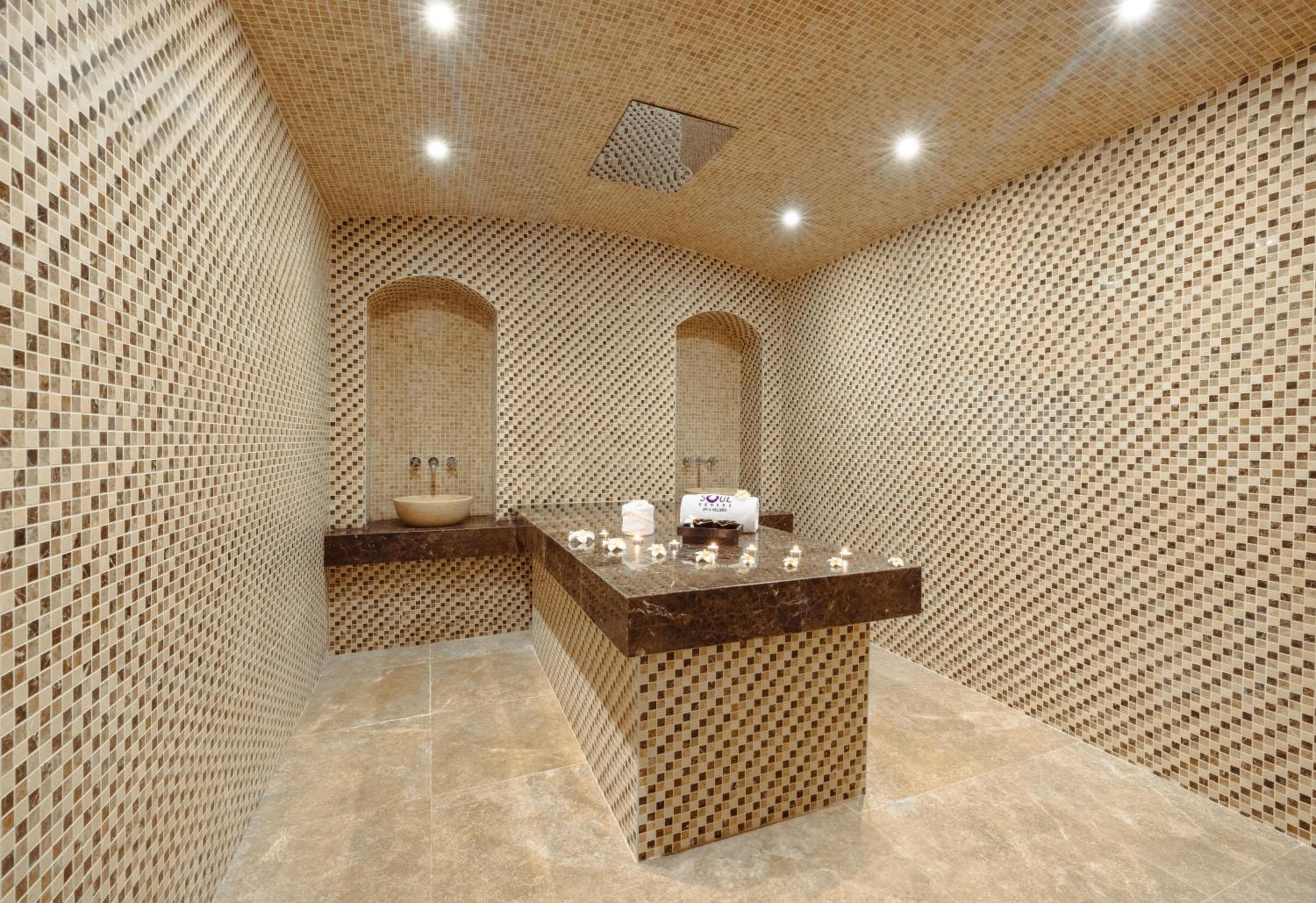 Khalidia Palace Hotel Dubai by Mourouj Gloria