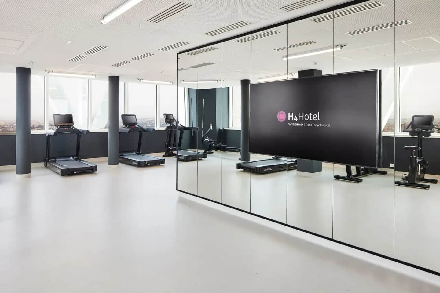 H4 Hotel Wyndham Paris Pleyel Resort