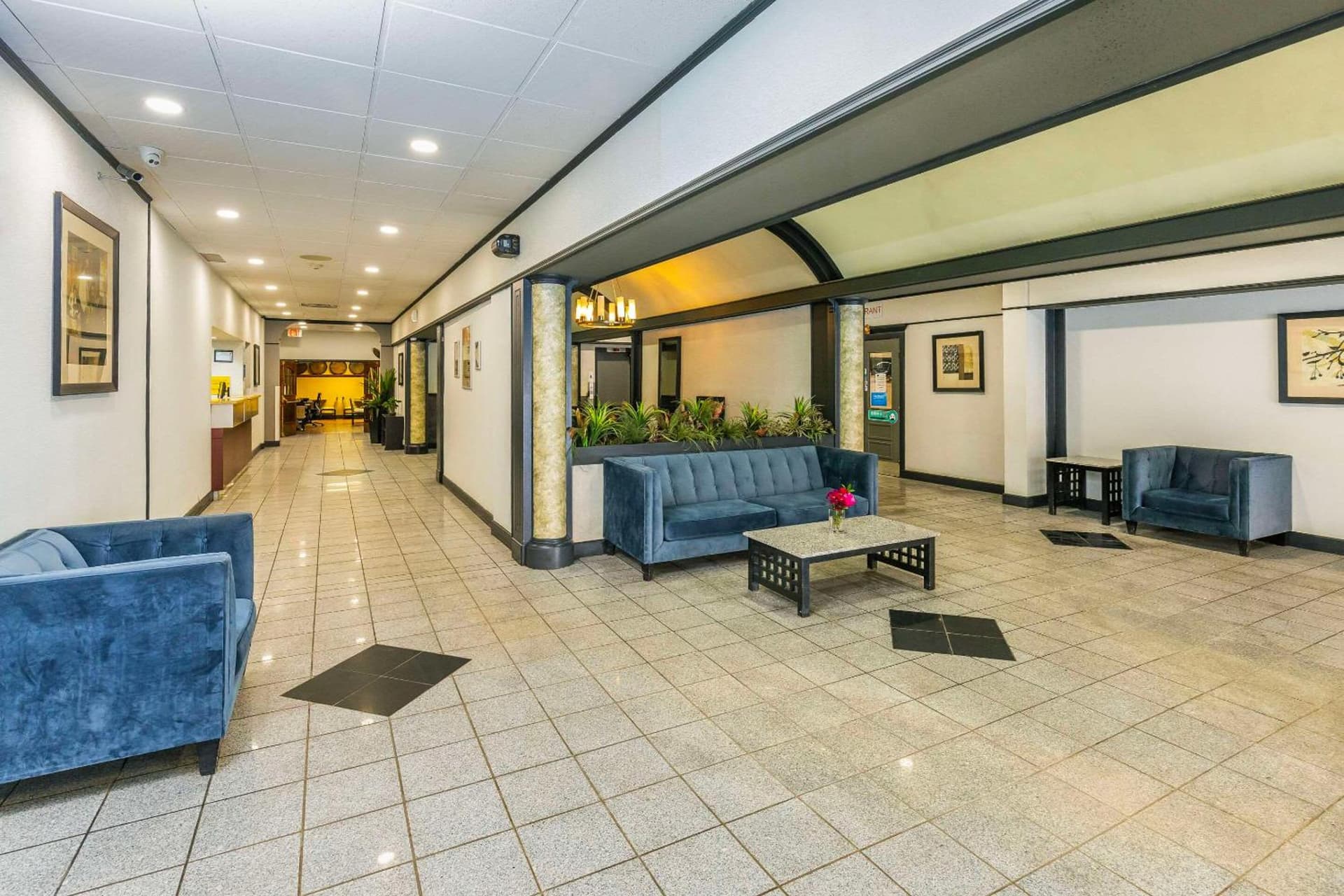 Comfort Inn & Suites Downtown Edmonton