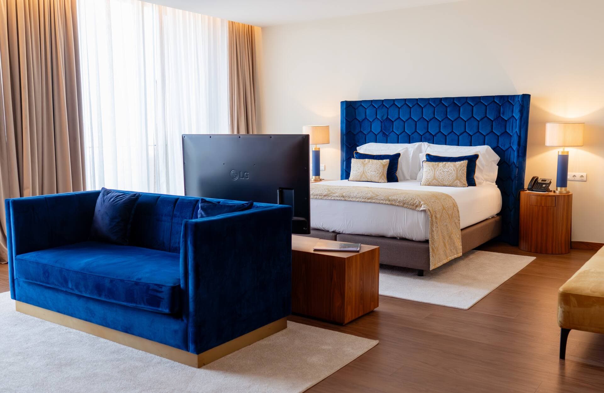 Boeira Garden Hotel Porto Gaia, Curio Collection by Hilton