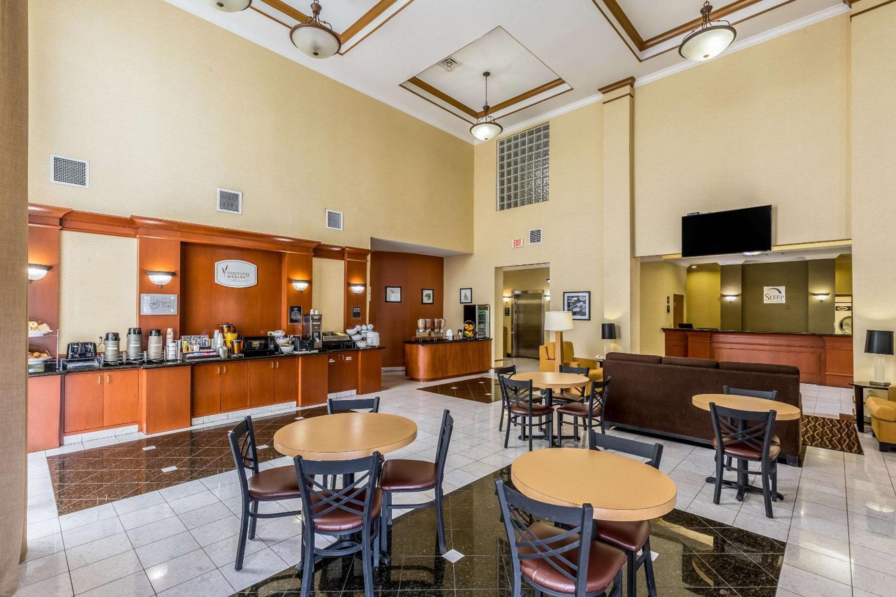 Sleep Inn & Suites Stafford - Sugarland