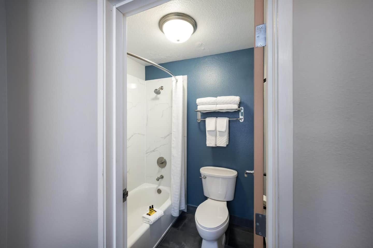 Best Western PLUS Mountain View Auburn Inn