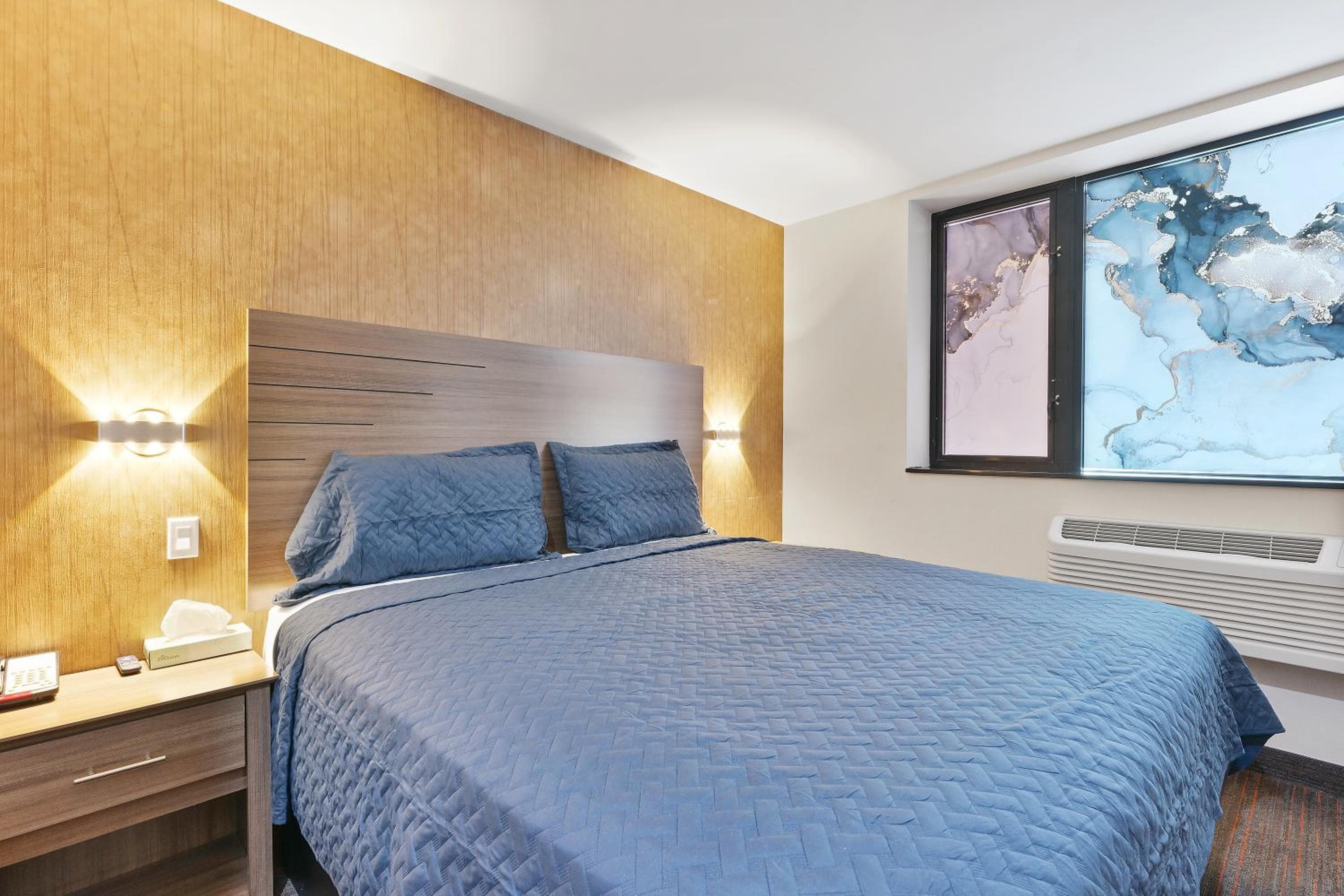 Casa Blanca Hotel Brooklyn