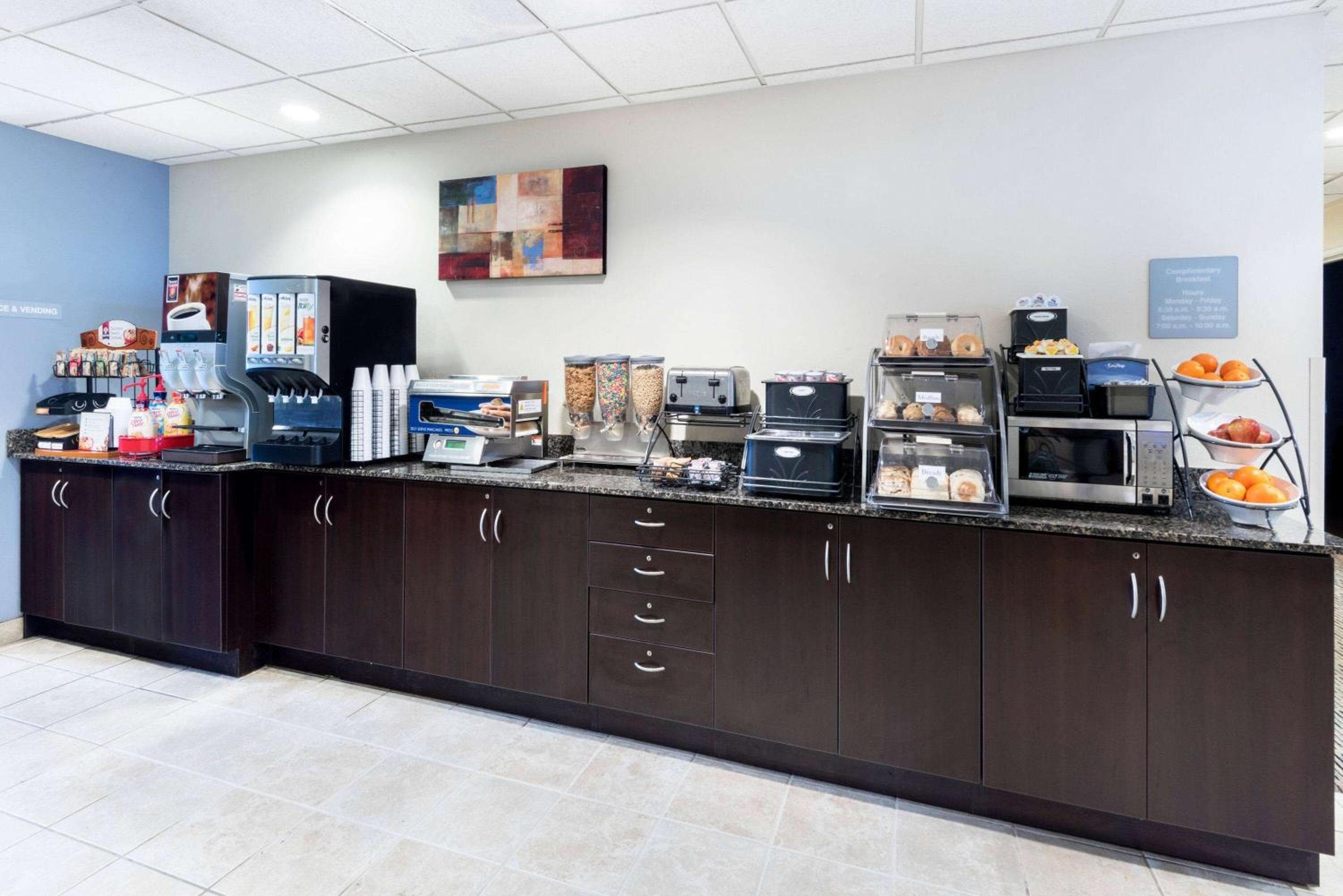 Microtel Inn & Suites by Wyndham Baton Rouge Airport