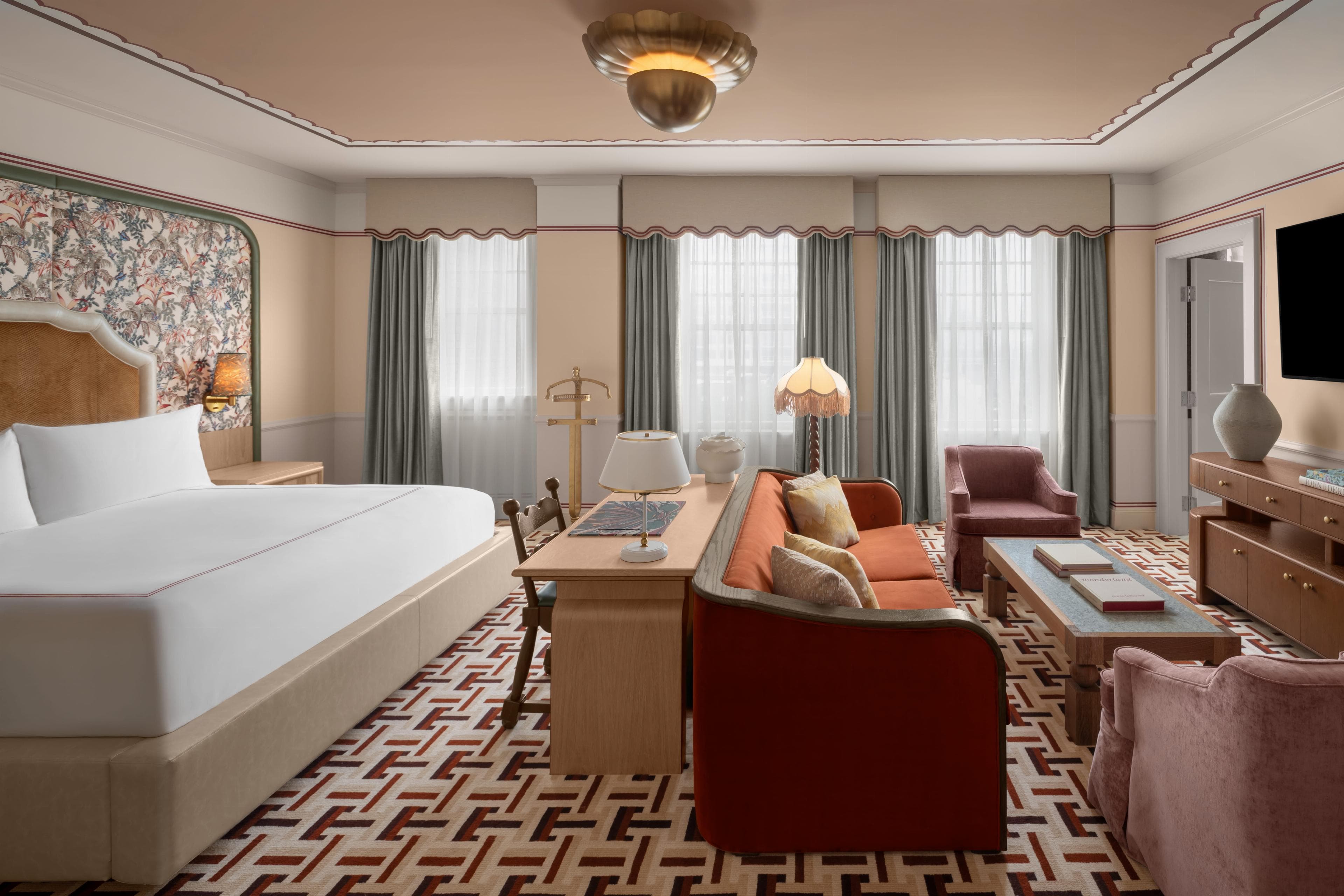 The Stoneleigh, Autograph Collection