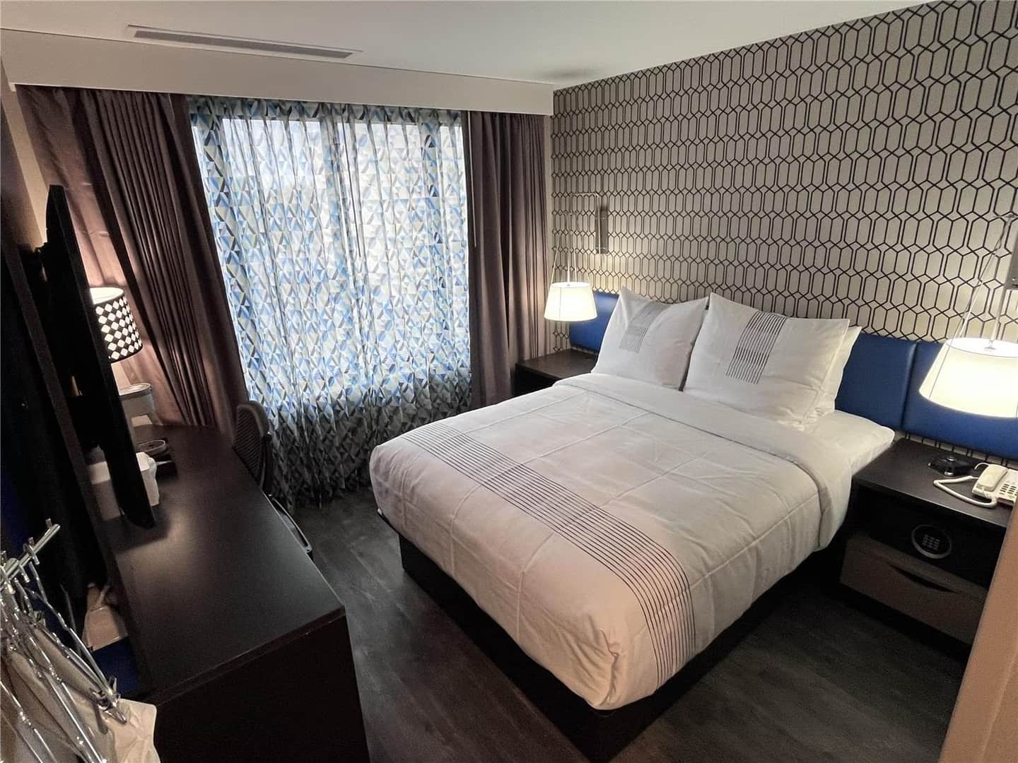 GLō Best Western Bronx NYC