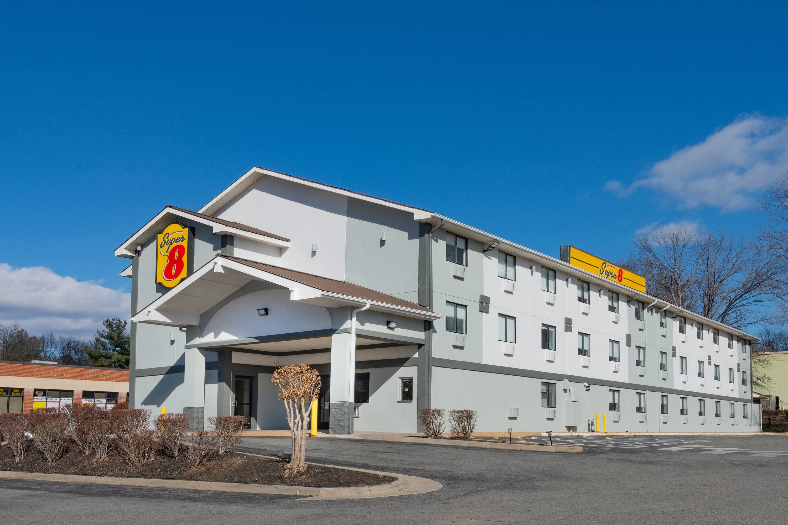 Super 8 by Wyndham Charlottesville