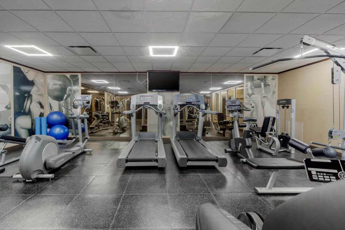 Best Western Premier Denham Inn & Suites